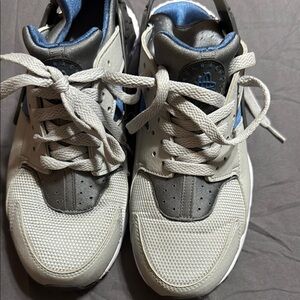 Nike Air Huarache Sneakers in Cream and Blue